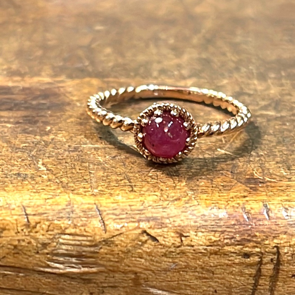 14k Rose Gold Cabochon Ruby Ring - image 5
